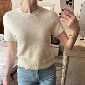 Abercrombie & Fitch Cream Short Sleeve Sweater Tee